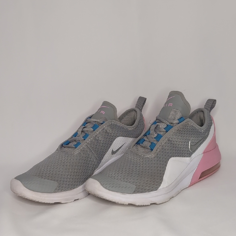 Nike Air Max Motion 2